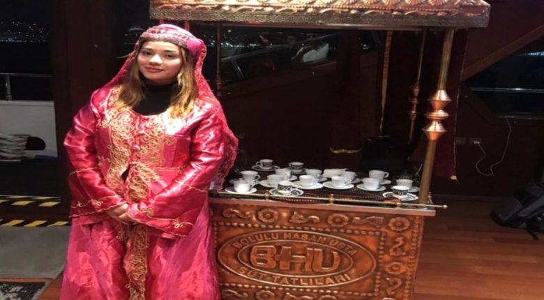 Kahveci Güzeli Arabası Kiralama